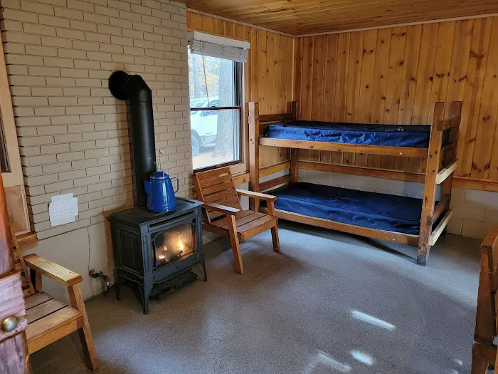 Devoe Lake Cabin Picture 2