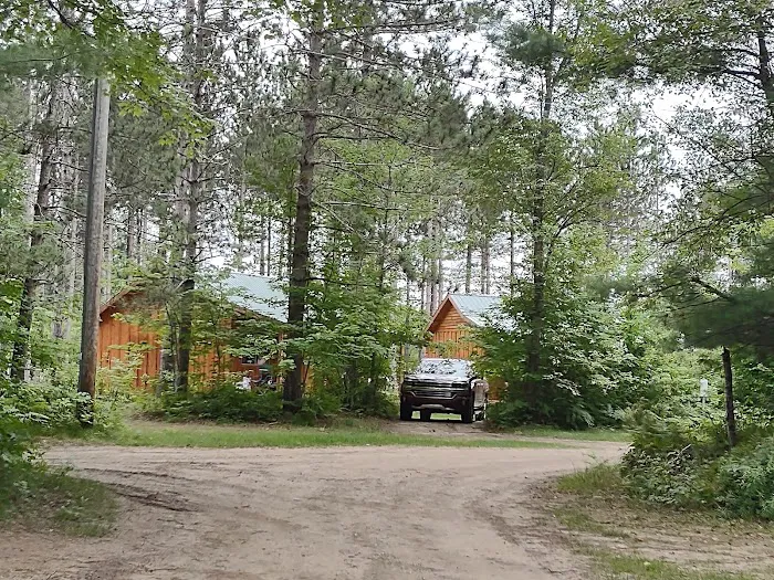 Rustic Rafters Cabins & Camping Picture 6