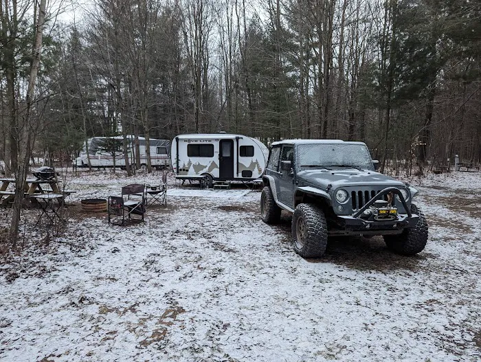 Rustic Rafters Cabins & Camping Picture 10