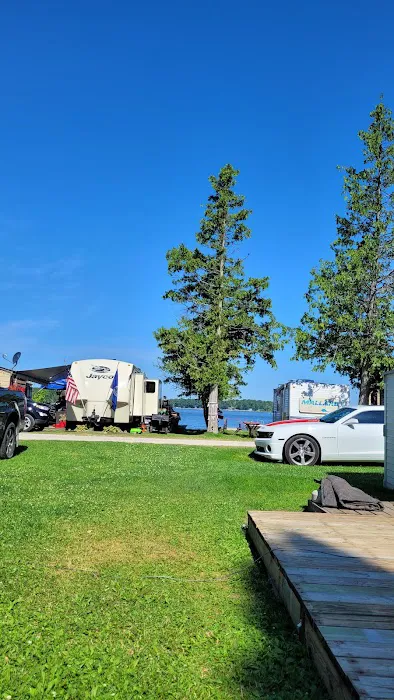 Bloomfield Landing Picture 4