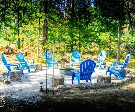Black Eden Tiny Cabins