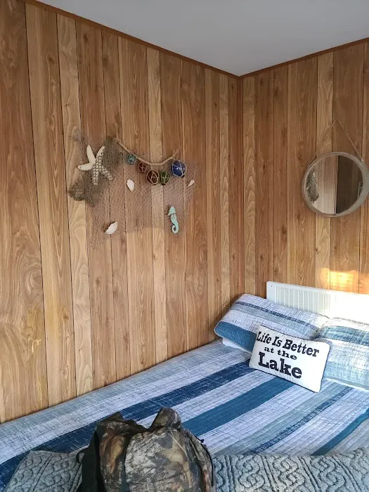 Ivan's Campground and Cabins Picture 2