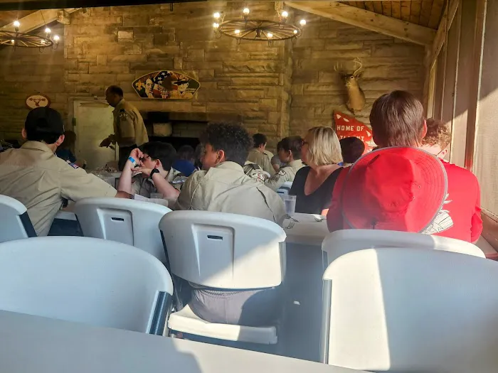 Dining hall Picture 2