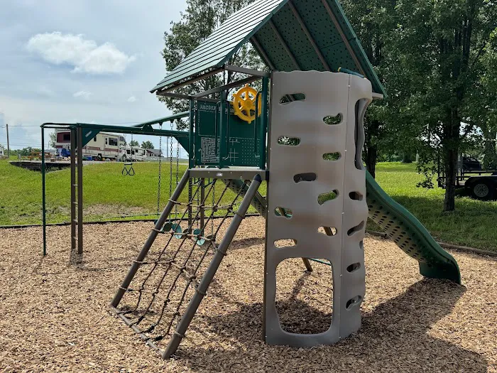 Park Paradise RV Campground Picture 3