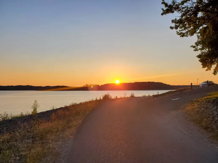 Bailey's Point Campground Picture 5