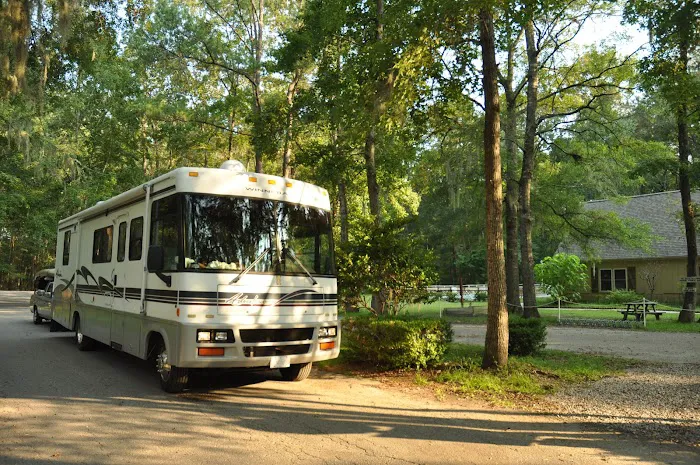 Thousand Trails Oaks at Point South Picture 2