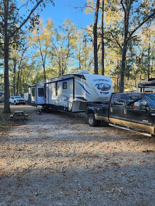 Thousand Trails Oaks at Point South Picture 7