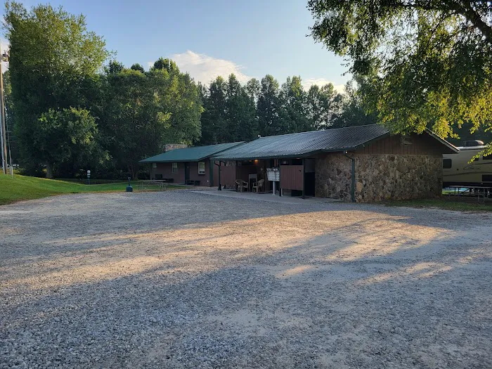 Leisure Acres Picture 4