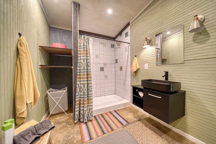 Farfalla Collective Picture 5