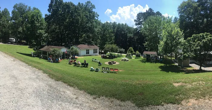 Sundowner RV Village Picture 4