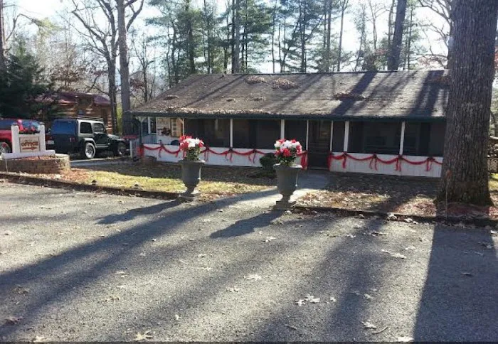 Sundowner RV Village Picture 8