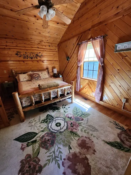 Cozy Hiawassee Cabin with Firepit Picture 5