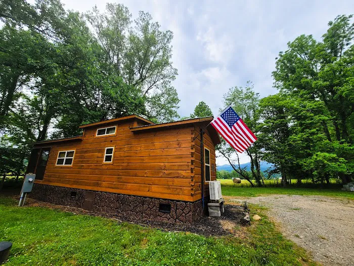 Mountain Riders Riverfront Camping Picture 4