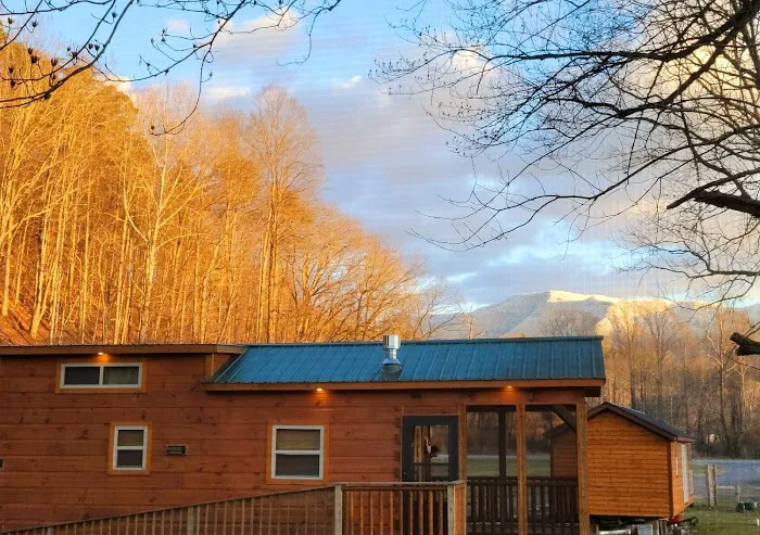 Mountain Riders Riverfront Camping Picture 10