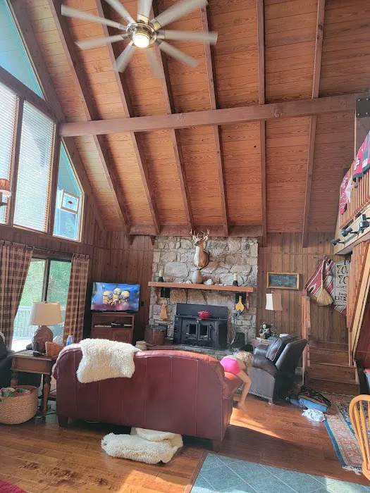 Majestic Mountain Getaway Picture 5