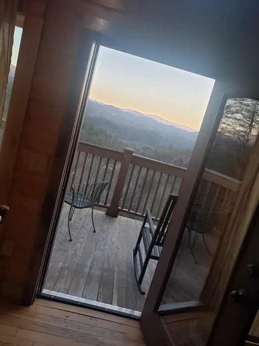 Moonlit Lodge Picture 6