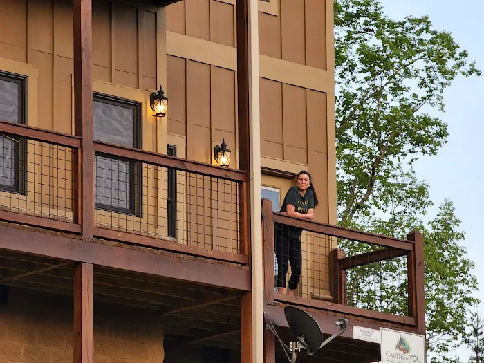 Moonlit Lodge Picture 4