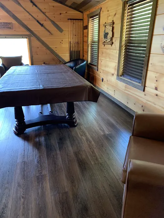 Sully's Big Bear Lodge Picture 4