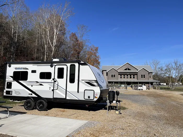 Appalachian Springs Outdoor Resort Picture 6
