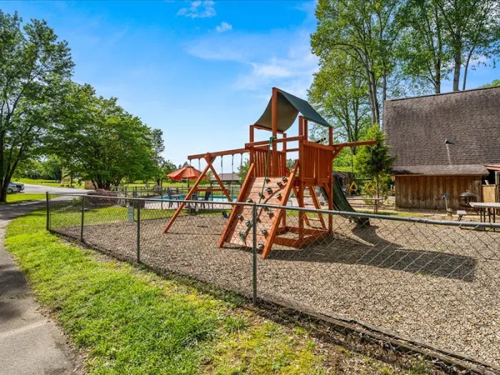 Mountaineer Campground Picture 1