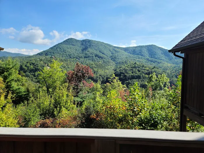 SUMMIT VIEW Picture 1