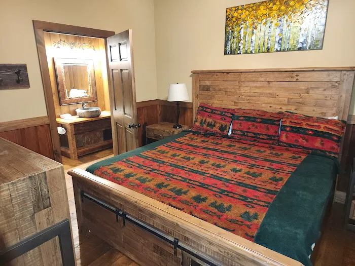 SUMMIT VIEW Picture 2