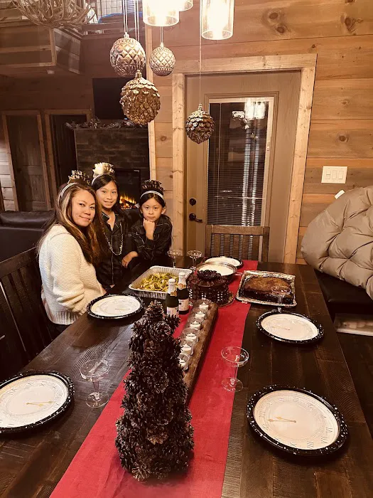 Timber Cove Cabin Picture 1