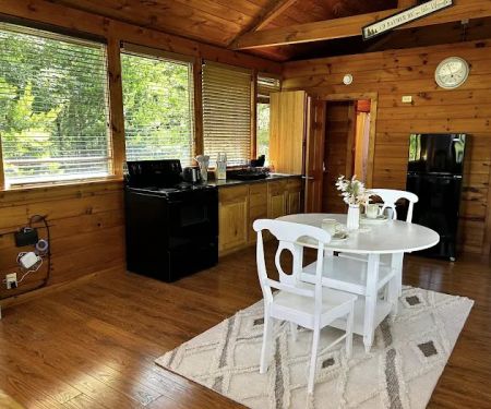 Joyful Views Honeymooner