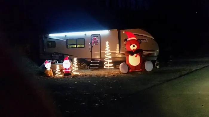 Alpine Hideaway Campground Picture 6
