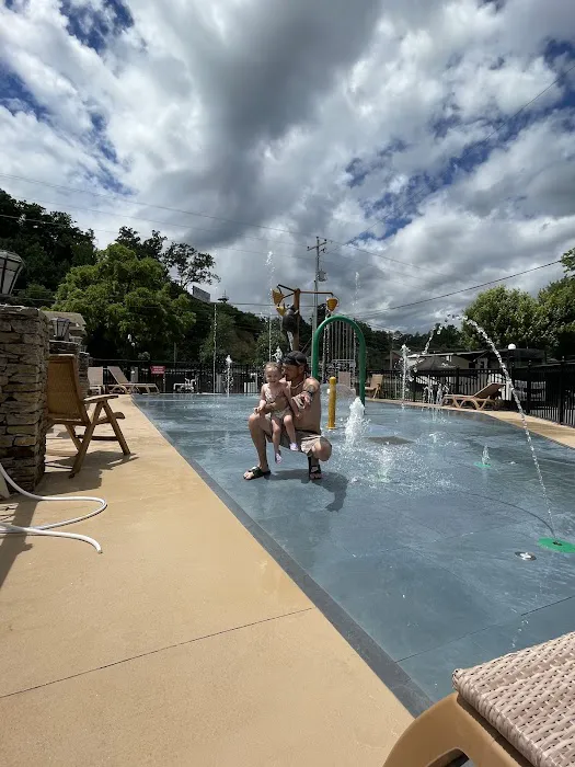 Rivers Edge Campground Picture 2