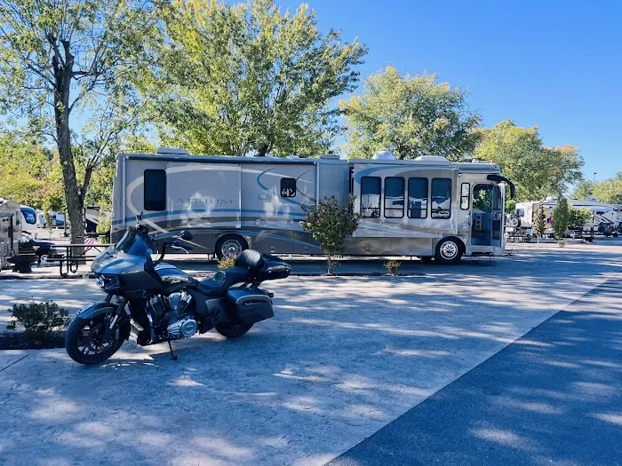 Rivers Edge Campground Picture 1