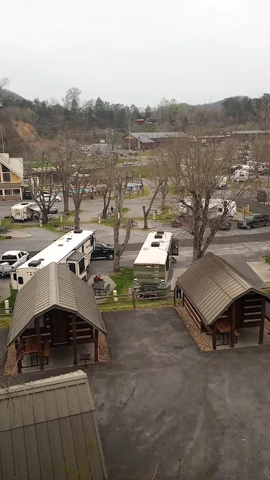 Rivers Edge Campground Picture 8