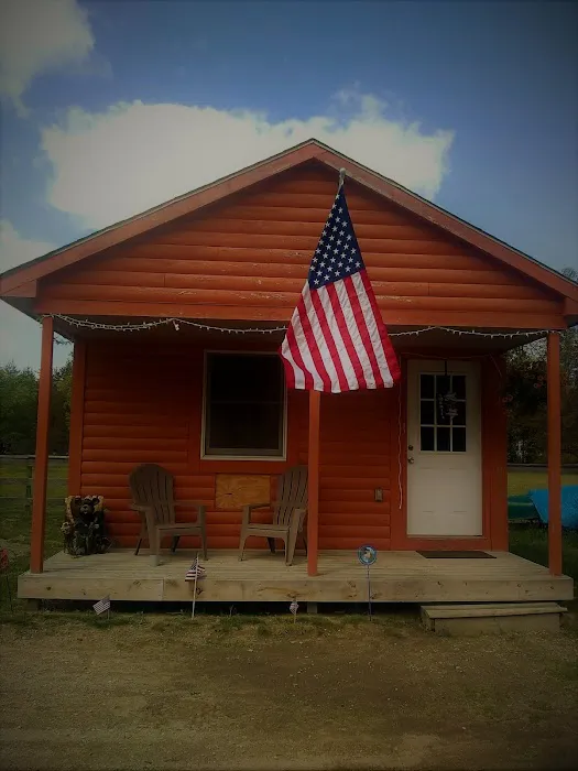 Allie Acres Cabins Picture 5