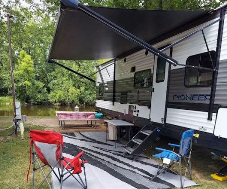Henry's Landing Campground & Canoe Rental