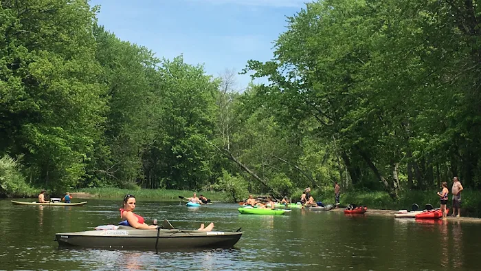 Henry's Landing Campground & Canoe Rental Picture 3
