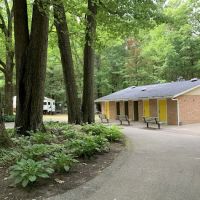 Crystal Lake Campground ico