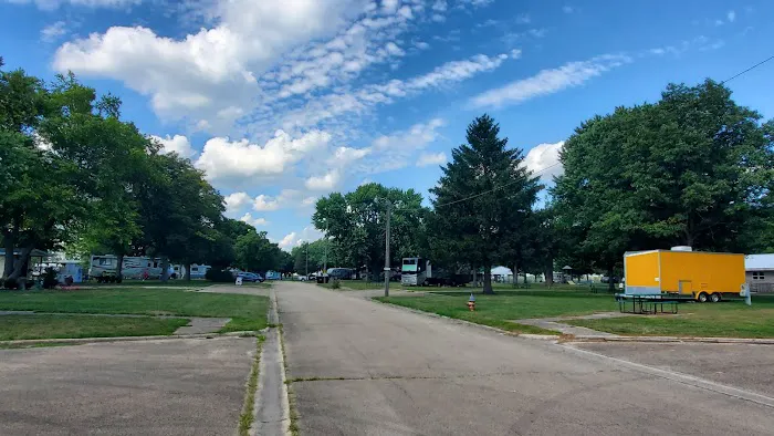 Prairie Pines Campground Picture 1