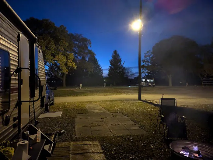 Prairie Pines Campground Picture 7