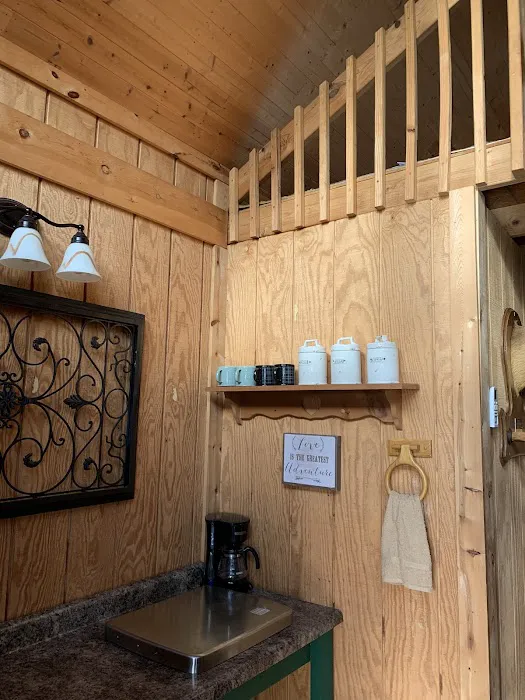 Camp Safe Haven/ Earthbound lodging Picture 3