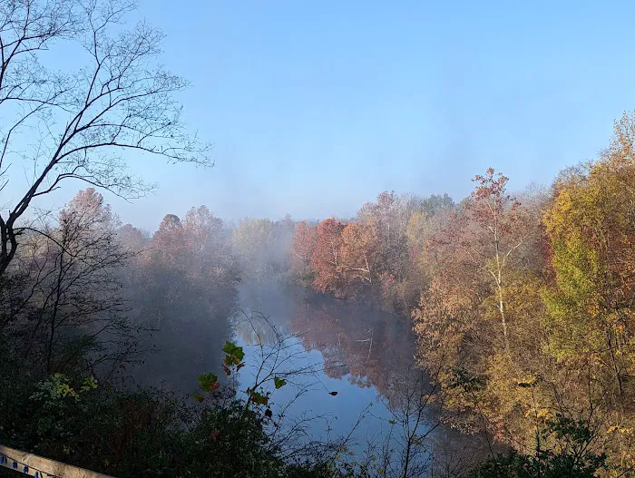 Camp Safe Haven/ Earthbound lodging Picture 8