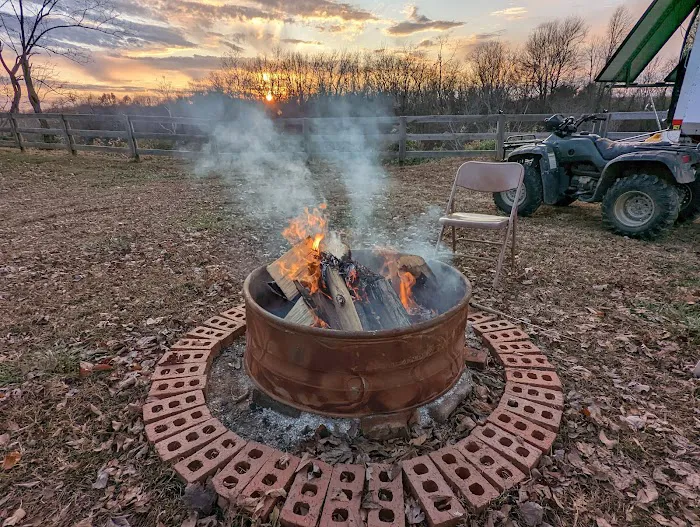 Camp Safe Haven/ Earthbound lodging Picture 10