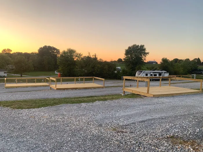 Escape With Us RV Resort Picture 1