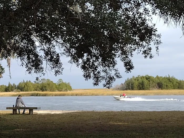 Buck Hall Recreation Area and Boat Landing Picture 3