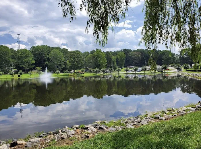 Twin Lakes Rv Park Picture 3