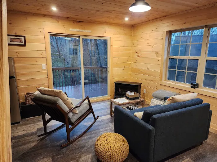 Signal Tree Cabins Picture 5