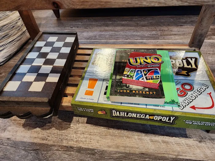 Signal Tree Cabins Picture 7