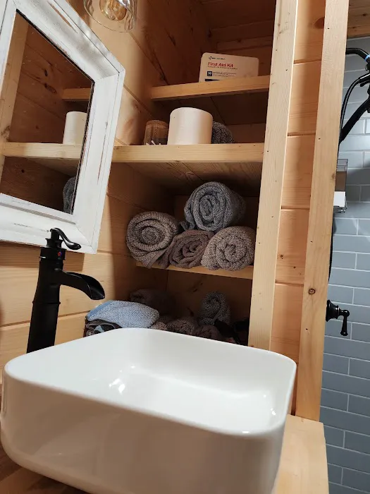 Signal Tree Cabins Picture 9