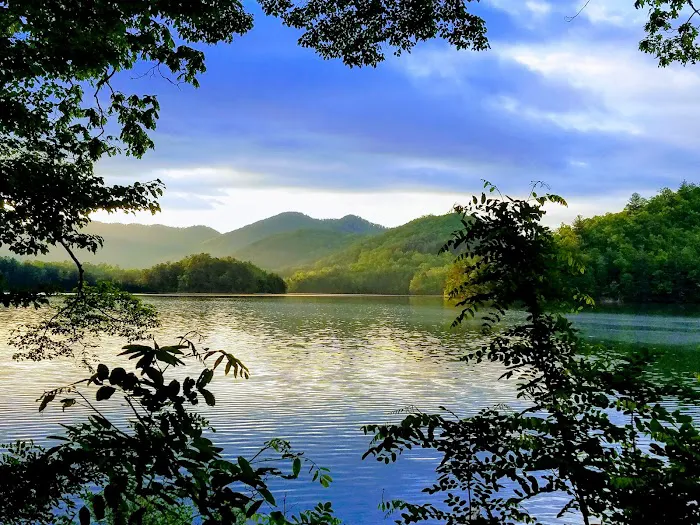 Santeetlah Lake, Pine Ridge Road NCSR #1147 Picture 6