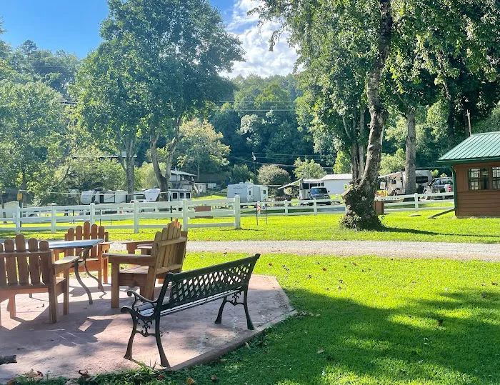 Murphy / Peace Valley KOA Holiday Picture 5