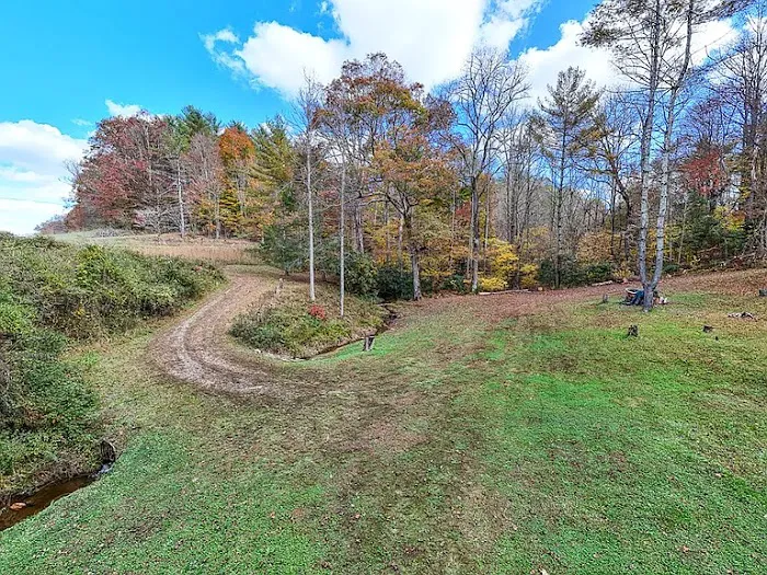 Private RV lot for rent Picture 9